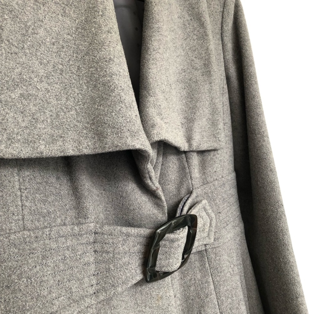 Jessica Simpson - Coat